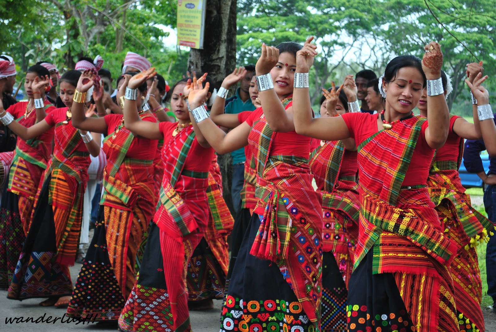 Bihu Folk Dance Fancy Dress Costume For Boys – Sanskriti Fancy Dresses